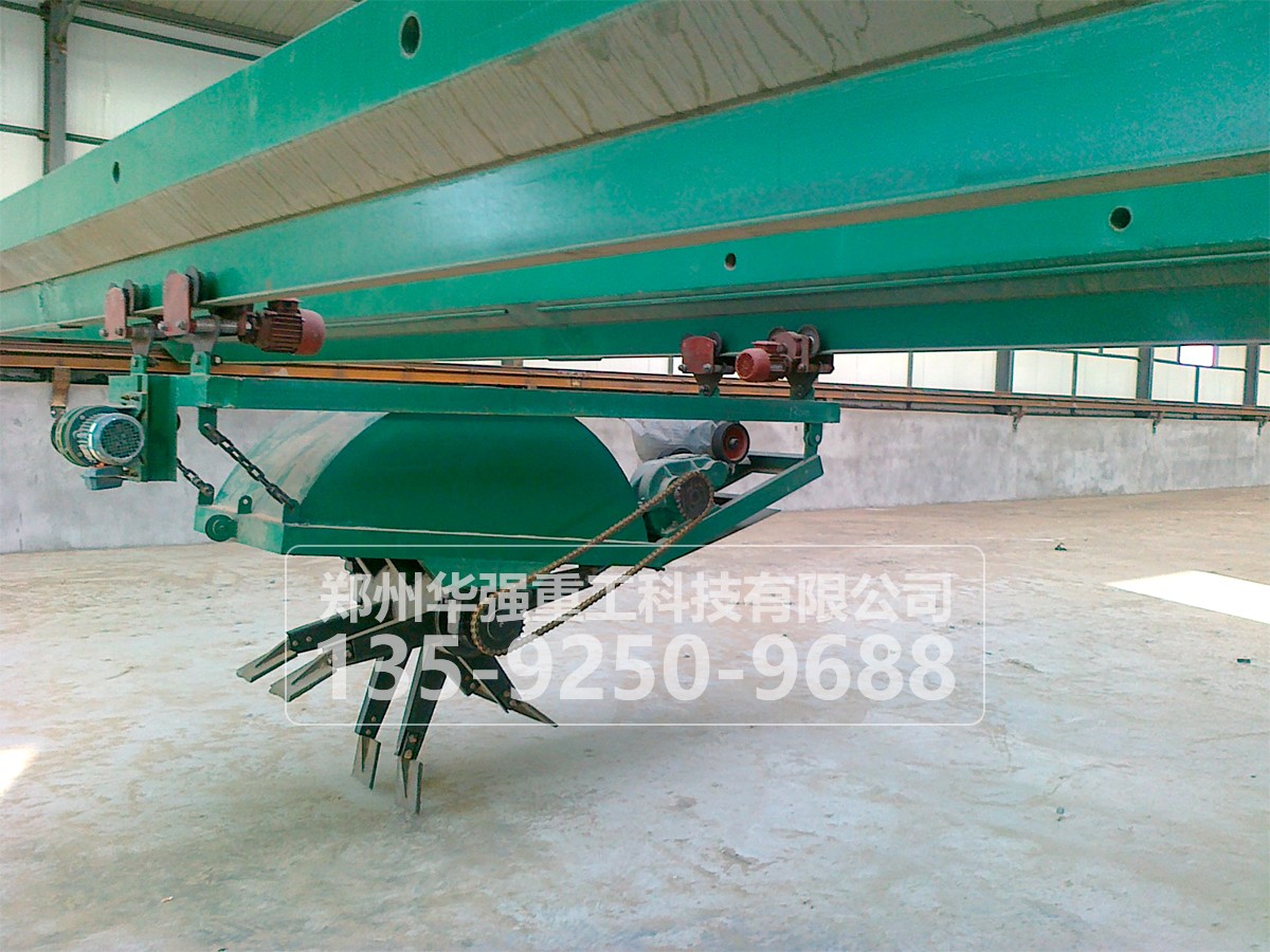 有機肥翻料設(shè)備